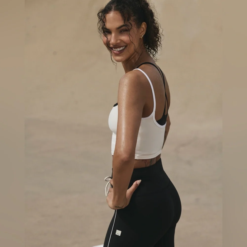NWT Vuori Daily Layered Tank in Marshmallow - Picture 7 of 10